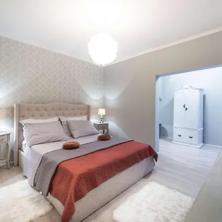 Holiday Floreat * Orebic